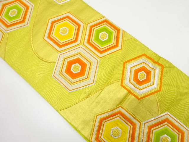 アンティーク　流水に重ね亀甲模様織り出し袋帯（着用可）